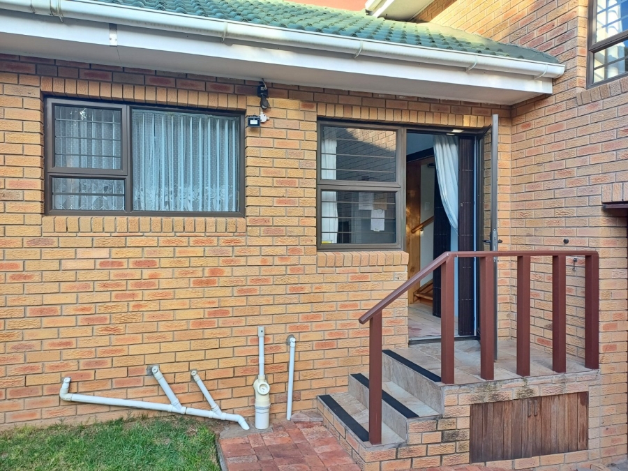 4 Bedroom Property for Sale in Hersham Western Cape